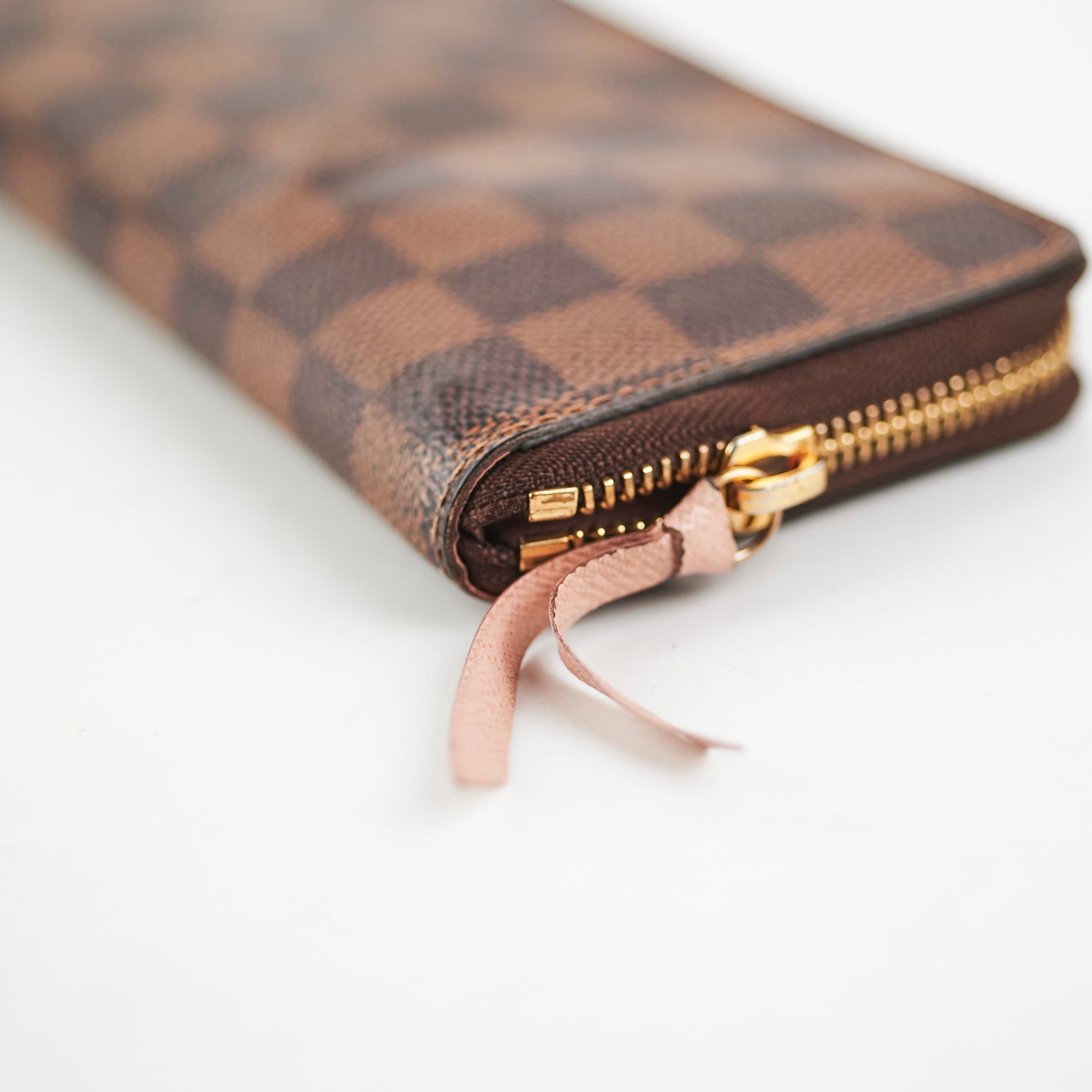 Louis Vuitton Damier Zippy Wallet