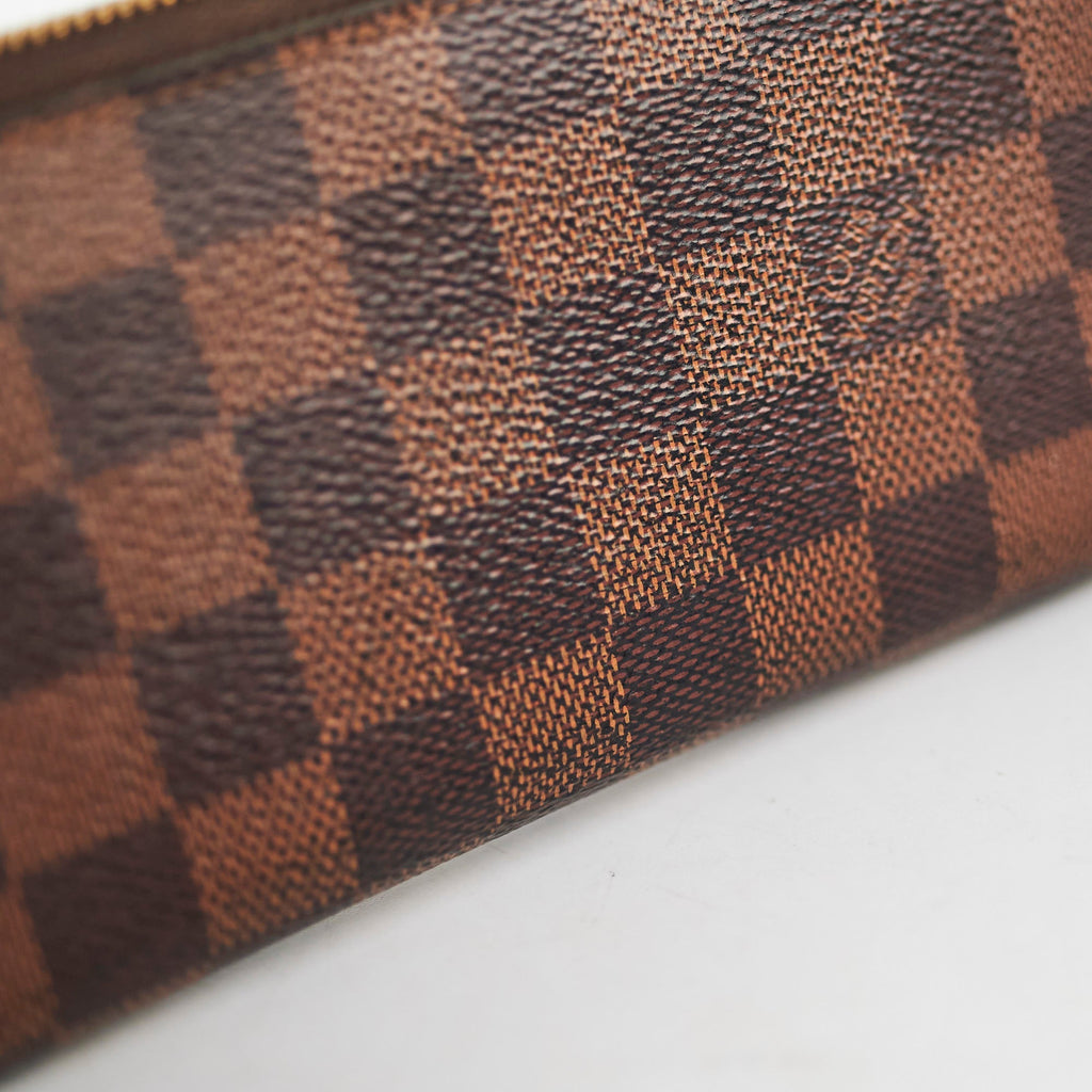 Louis Vuitton Damier Zippy Wallet