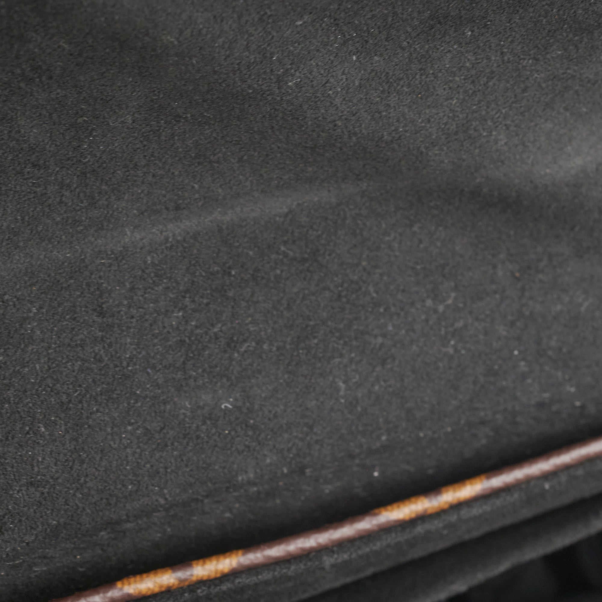 Louis Vuitton Locky BB Black