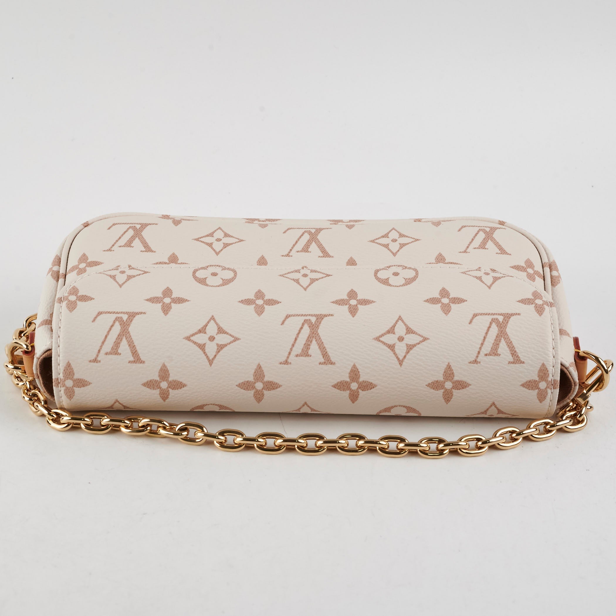 Louis Vuitton Ivy Wallet On Chain Monogram Dune