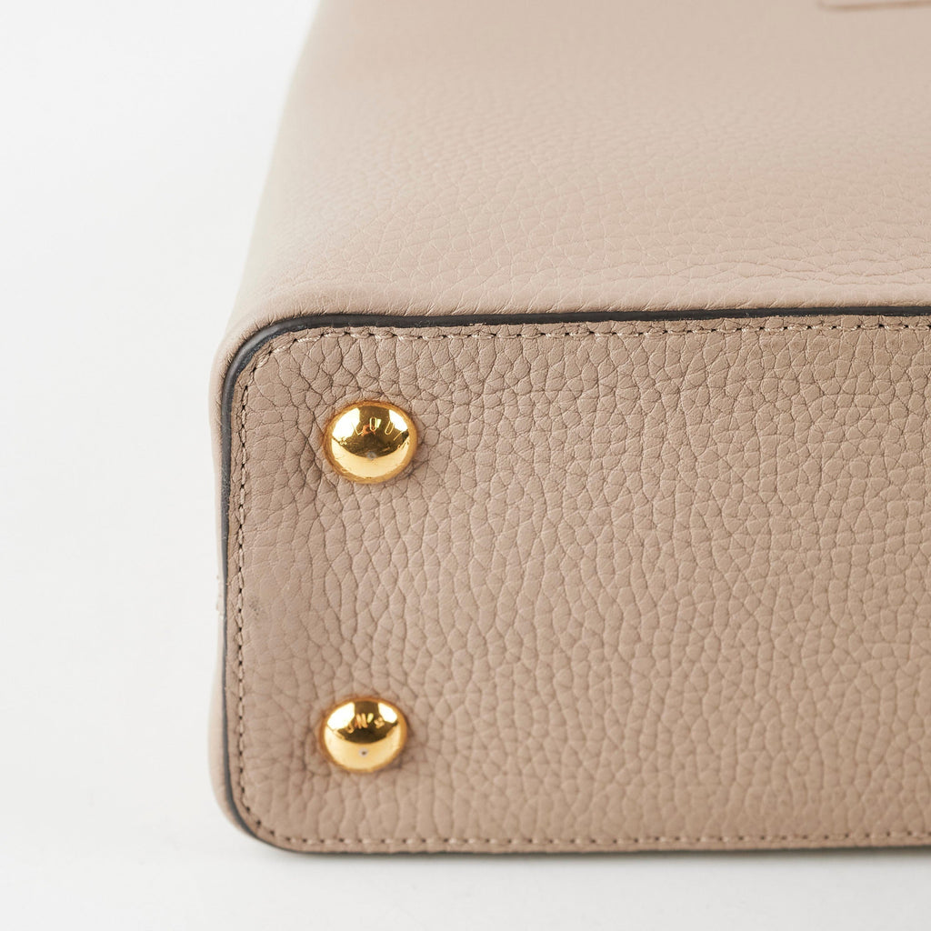 Louis Vuitton Capucines MM Taupe Galet