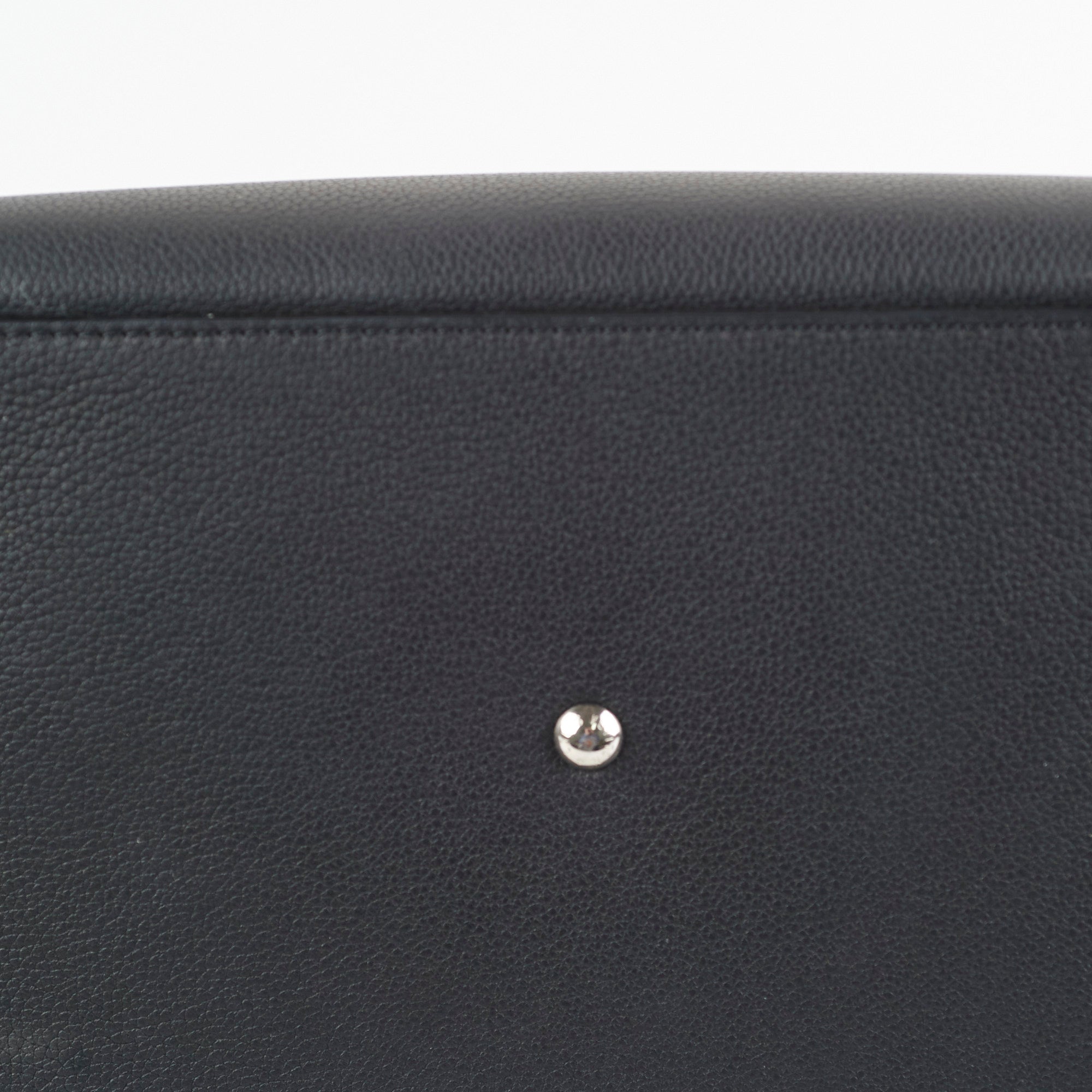Louis Vuitton Lock Me Black