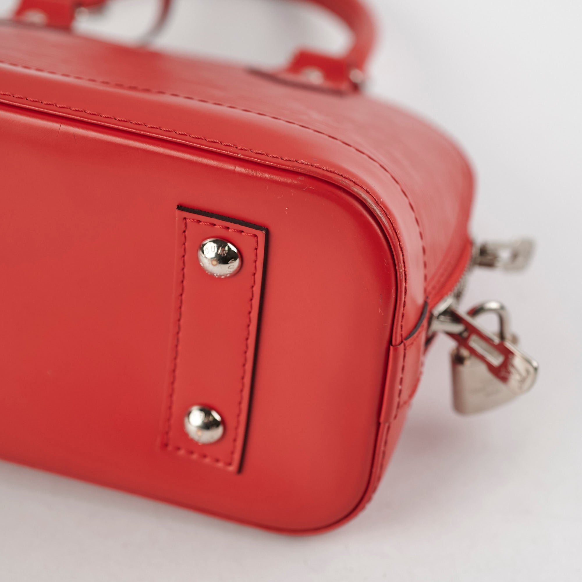 Louis Vuitton Alma BB Epi Red
