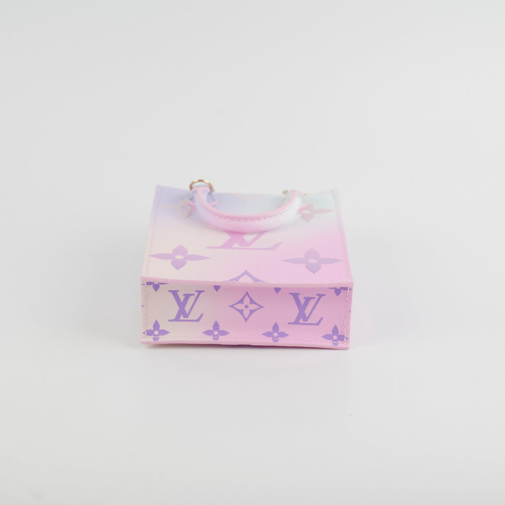 Louis Vuitton Sunrise Pastel Petit Sac Plat