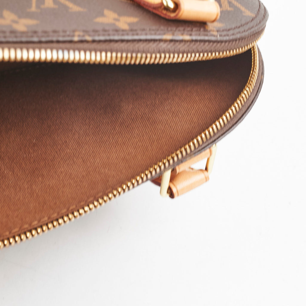 Louis Vuitton Alma BB Monogram