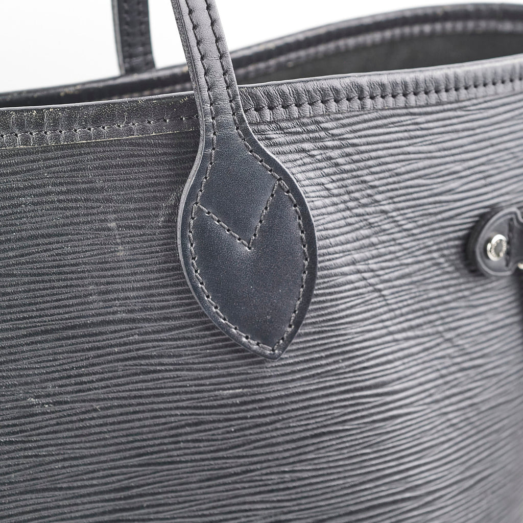 Louis Vuitton Neverfull MM Epi Black