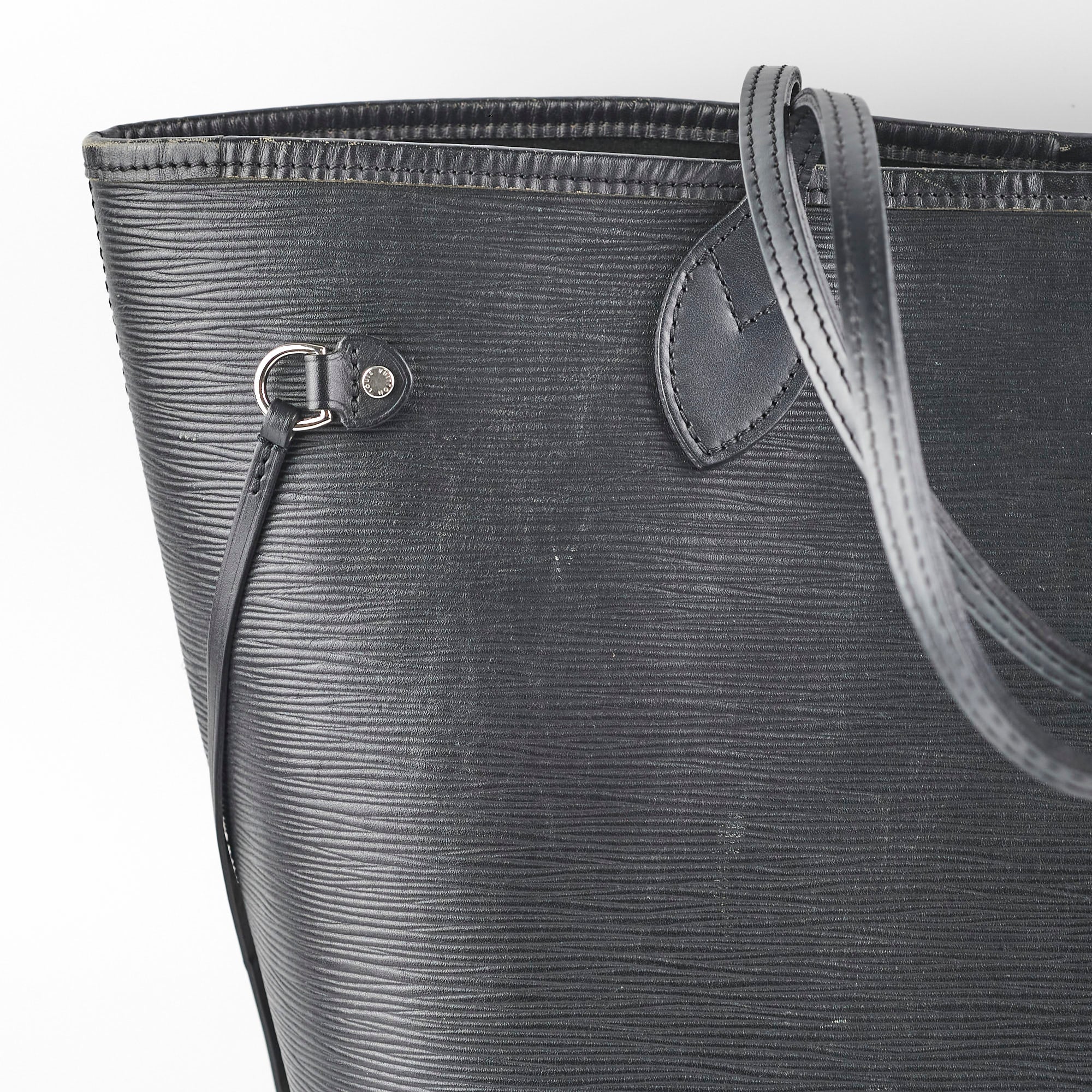 Louis Vuitton Neverfull MM Epi Black
