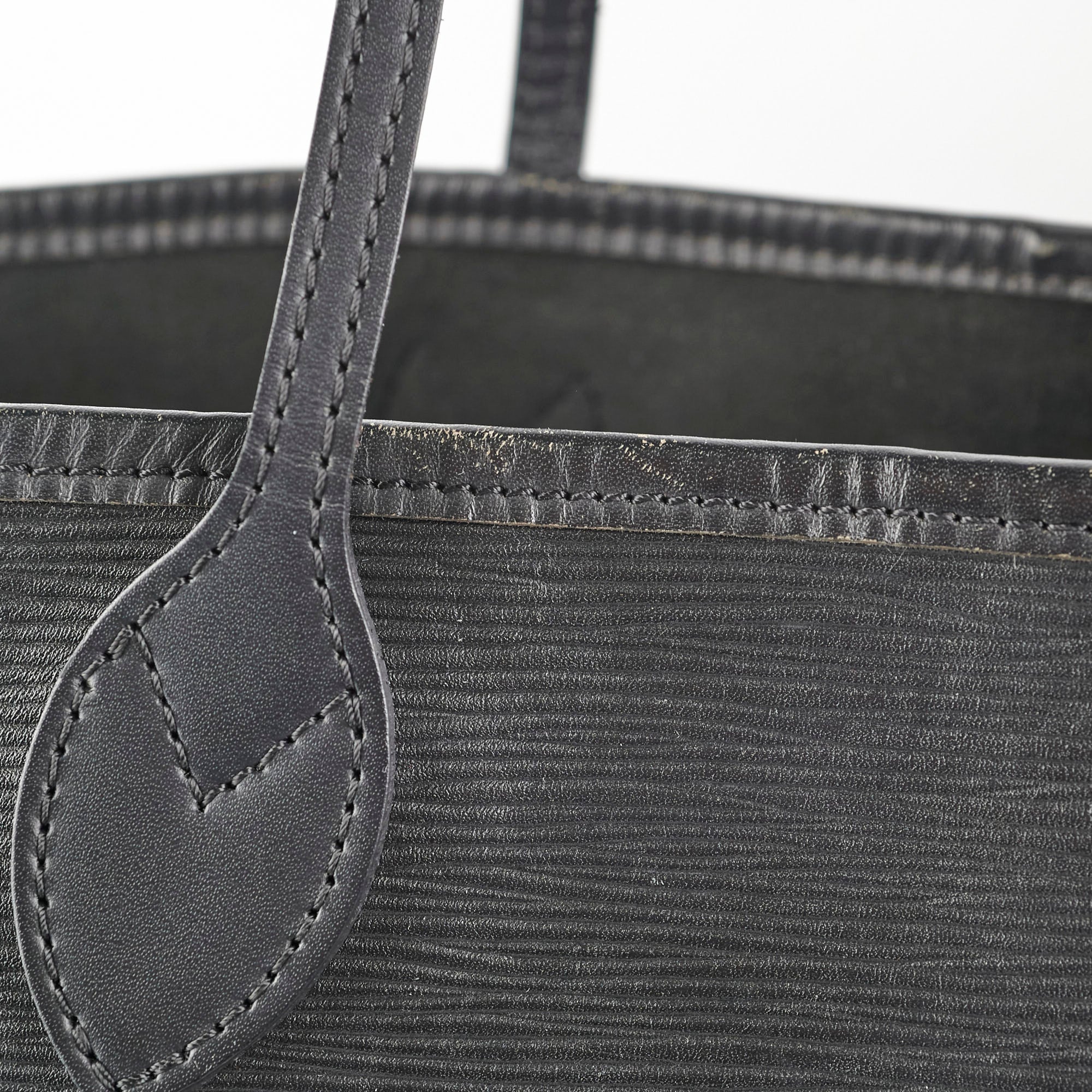 Louis Vuitton Neverfull MM Epi Black