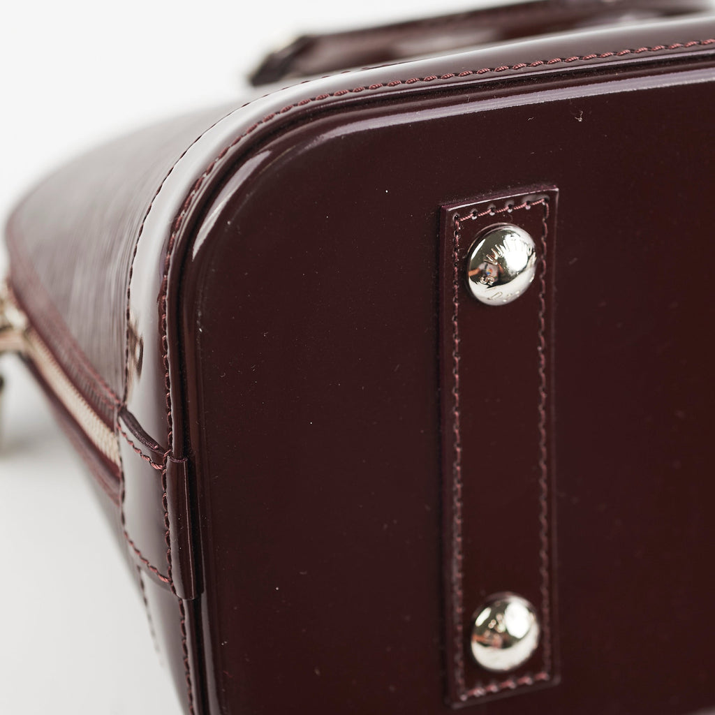 Louis Vuitton Paris LV Alma Burgundy Epi Patent Leather Bag PM