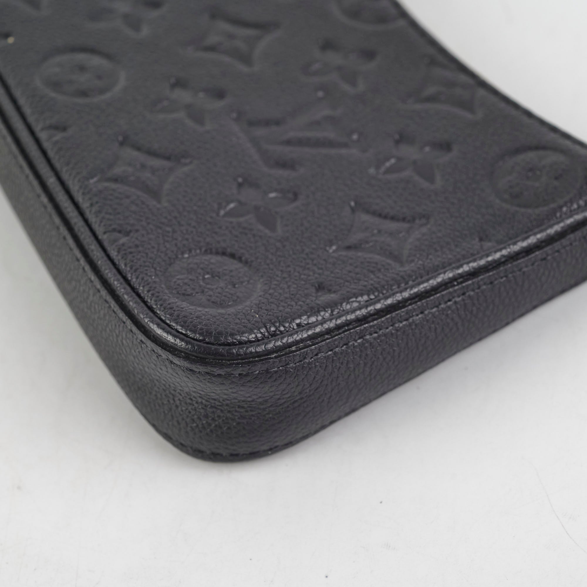 Louis Vuitton Easy Pouch On Strap Black Empreinte