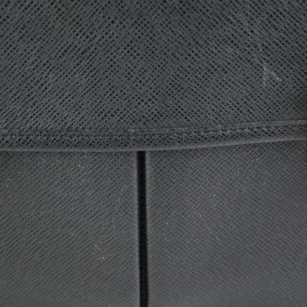 Louis Vuitton Men's Messenger Bag Black