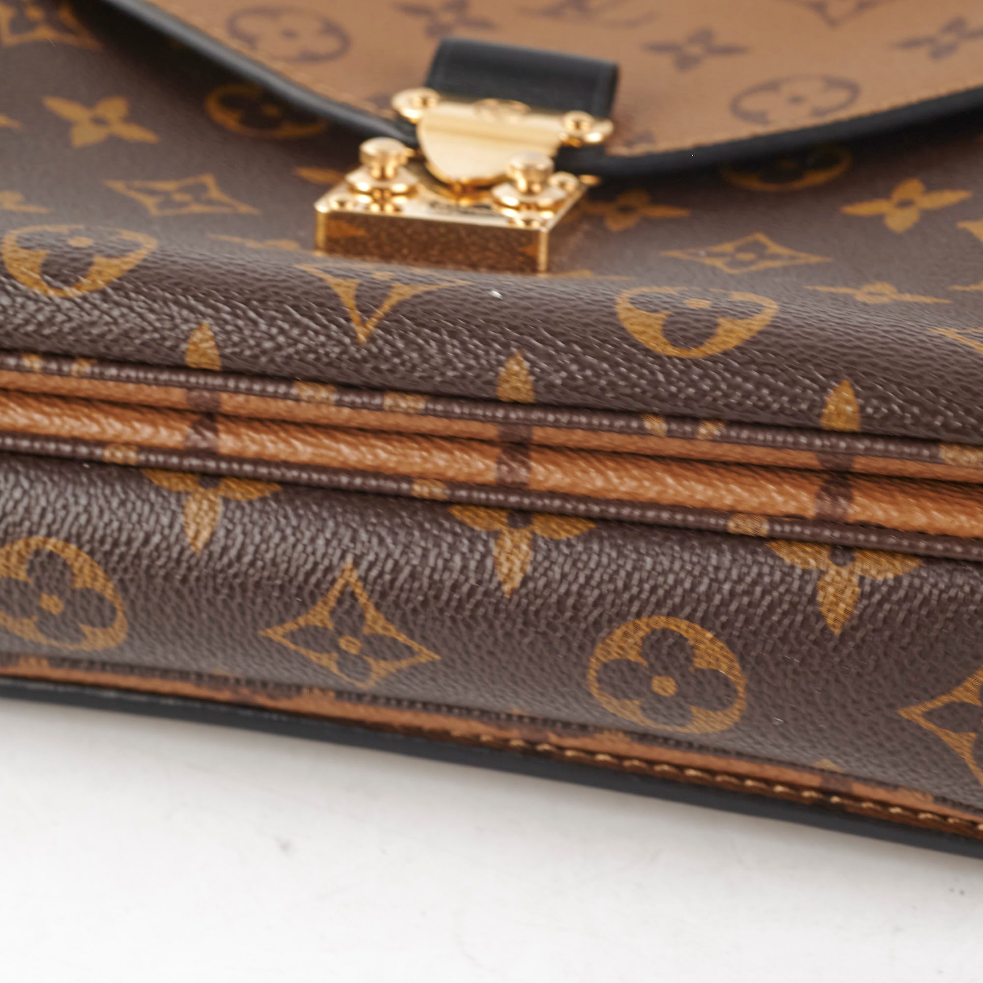 Louis Vuitton Reverse Pochette Metis