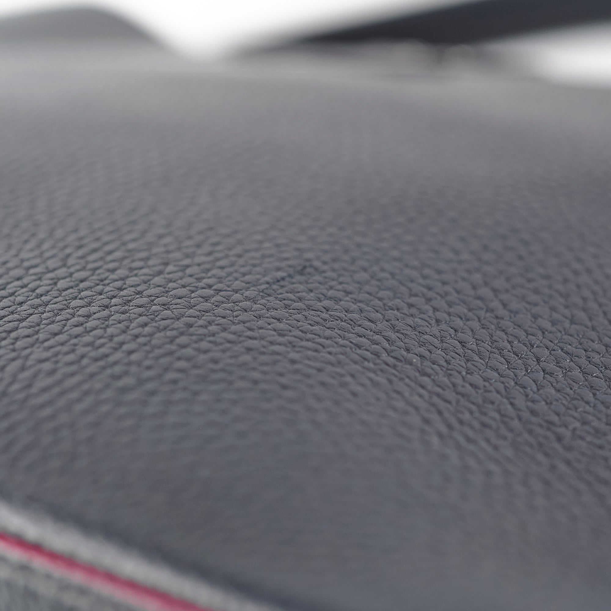 Louis Vuitton Capucines MM Navy