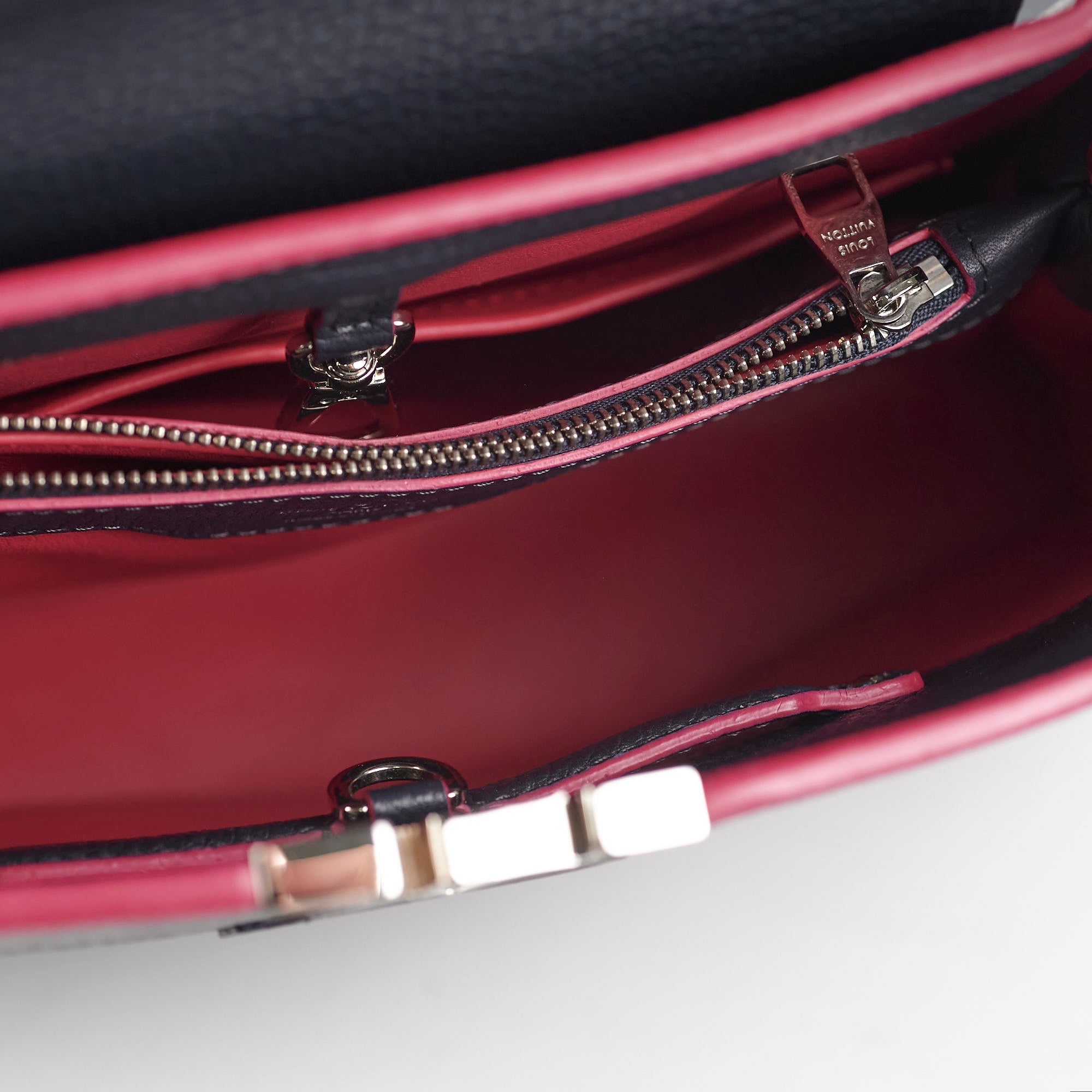 Louis Vuitton Capucines MM Navy
