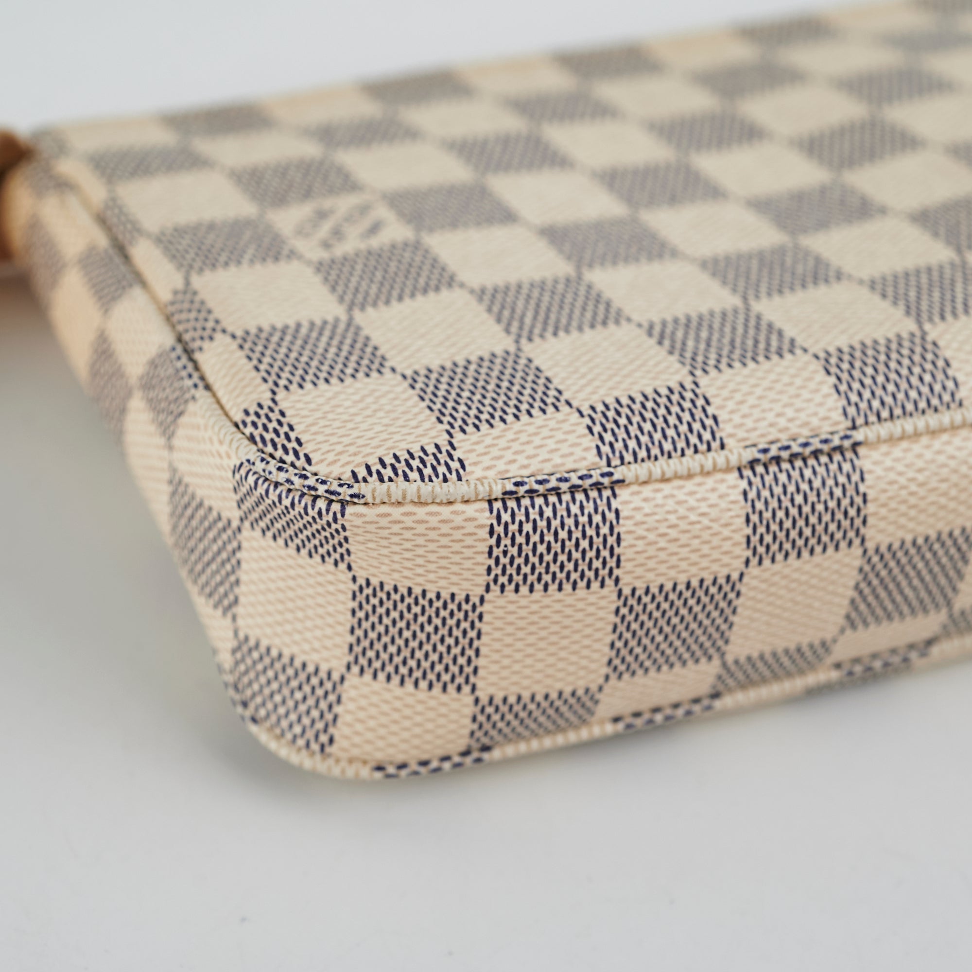 Louis Vuitton Pochette Accessoire Damier Azur
