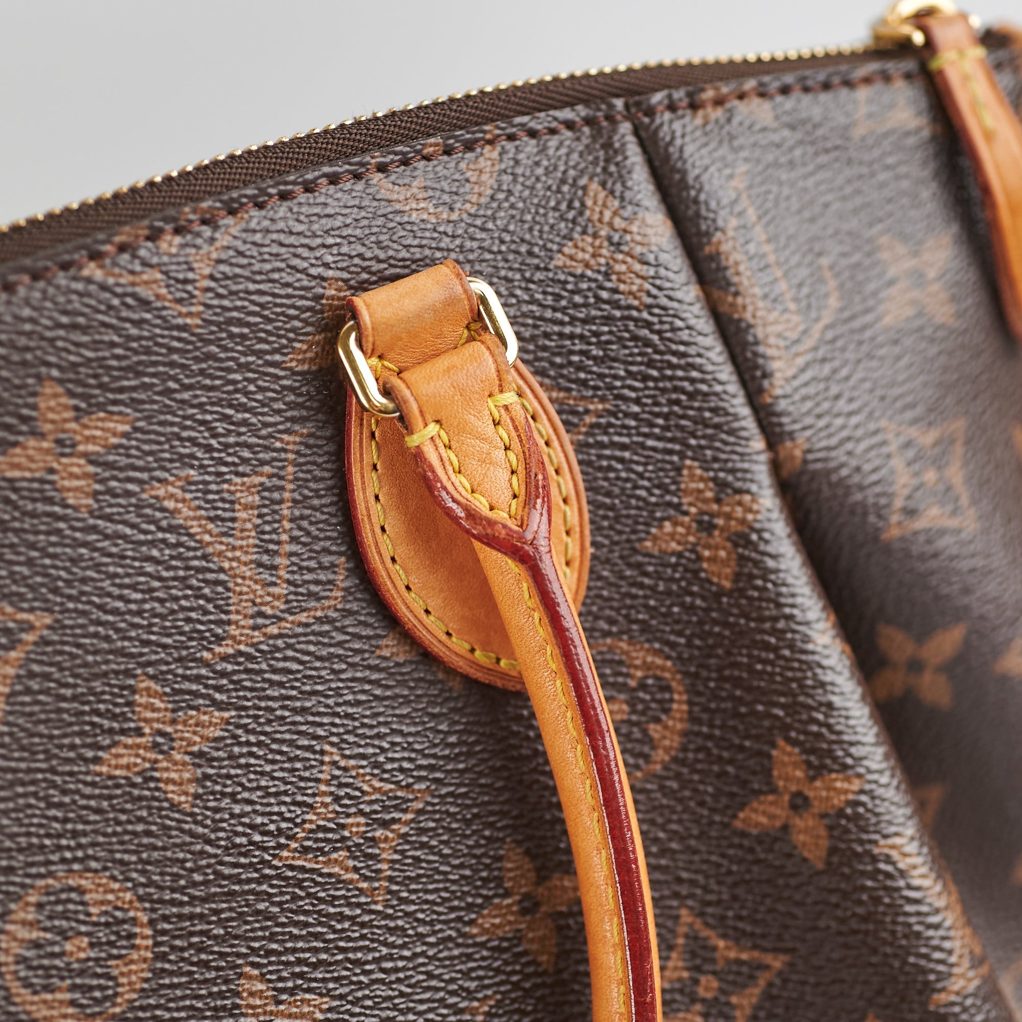 Louis Vuitton Turenne MM Monogram