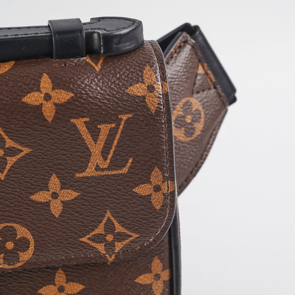 Louis Vuitton Monogram Canvas S Lock Bumbag