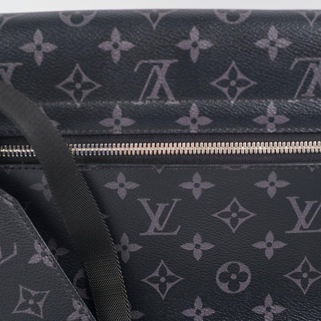 Louis Vuitton Damier Ebene Messenger Black