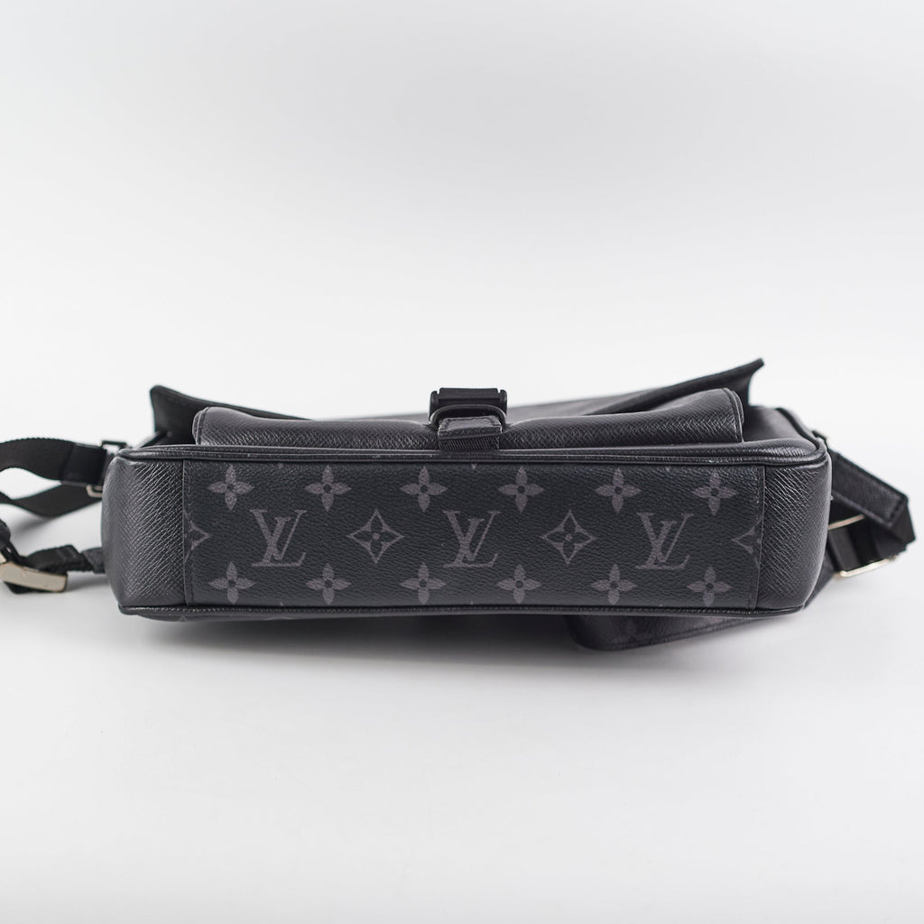 Louis Vuitton Damier Ebene Messenger Black