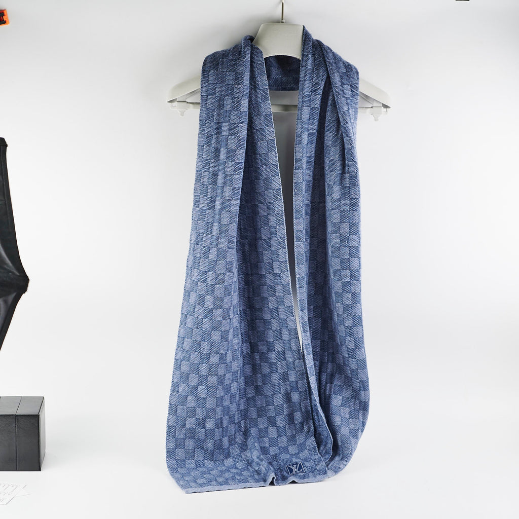 Louis Vuitton Blue Wool Scarf