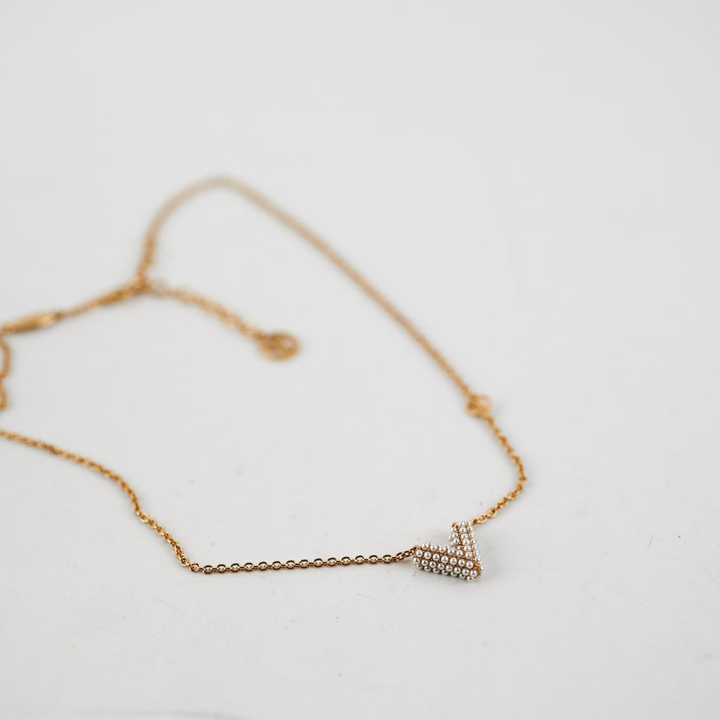 Louis Vuitton Necklace Pearls