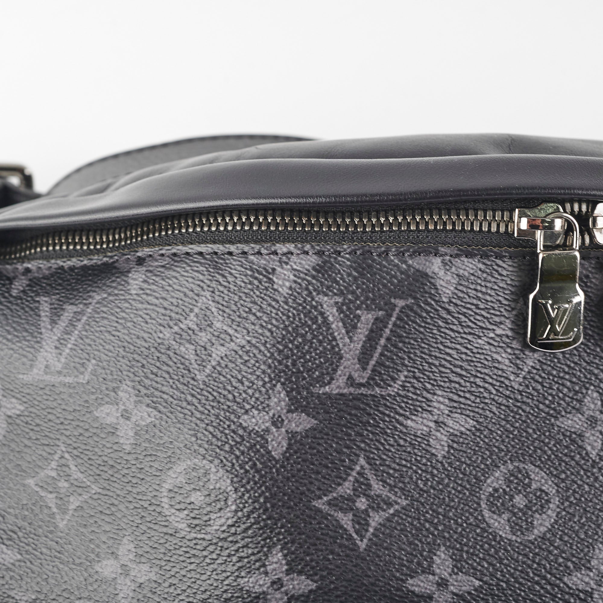 Louis Vuitton Discovery GM Bumbag