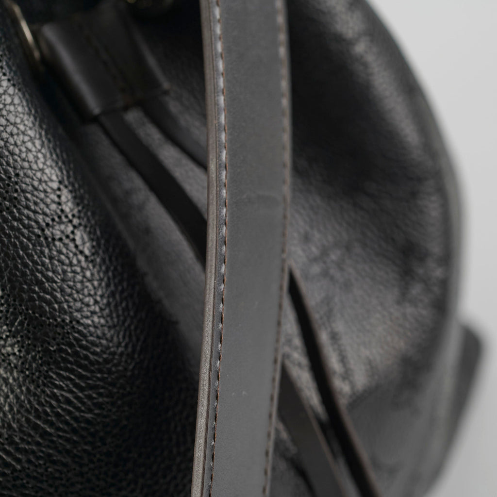 Louis Vuitton Mahina Muria Microchipped Black