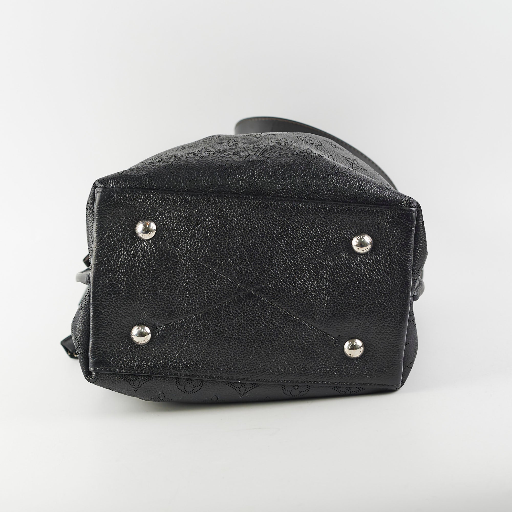 Louis Vuitton Mahina Muria Microchipped Black