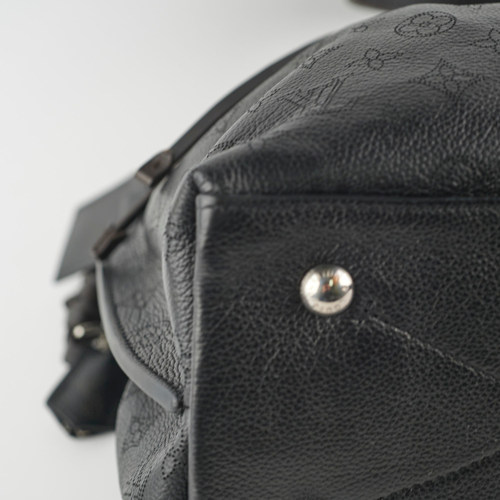 Louis Vuitton Mahina Muria Microchipped Black