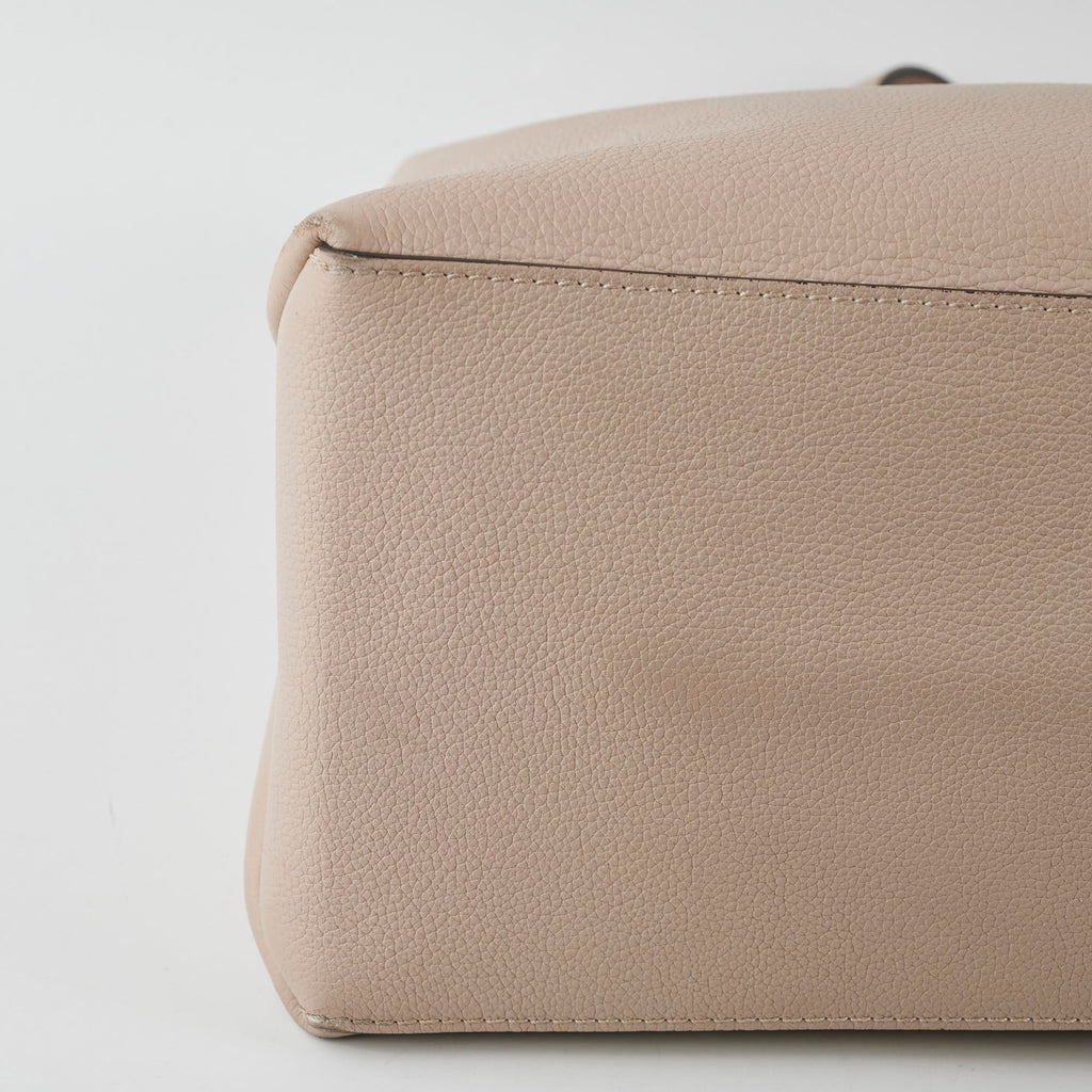 Louis Vuitton Lockme Tote Greige