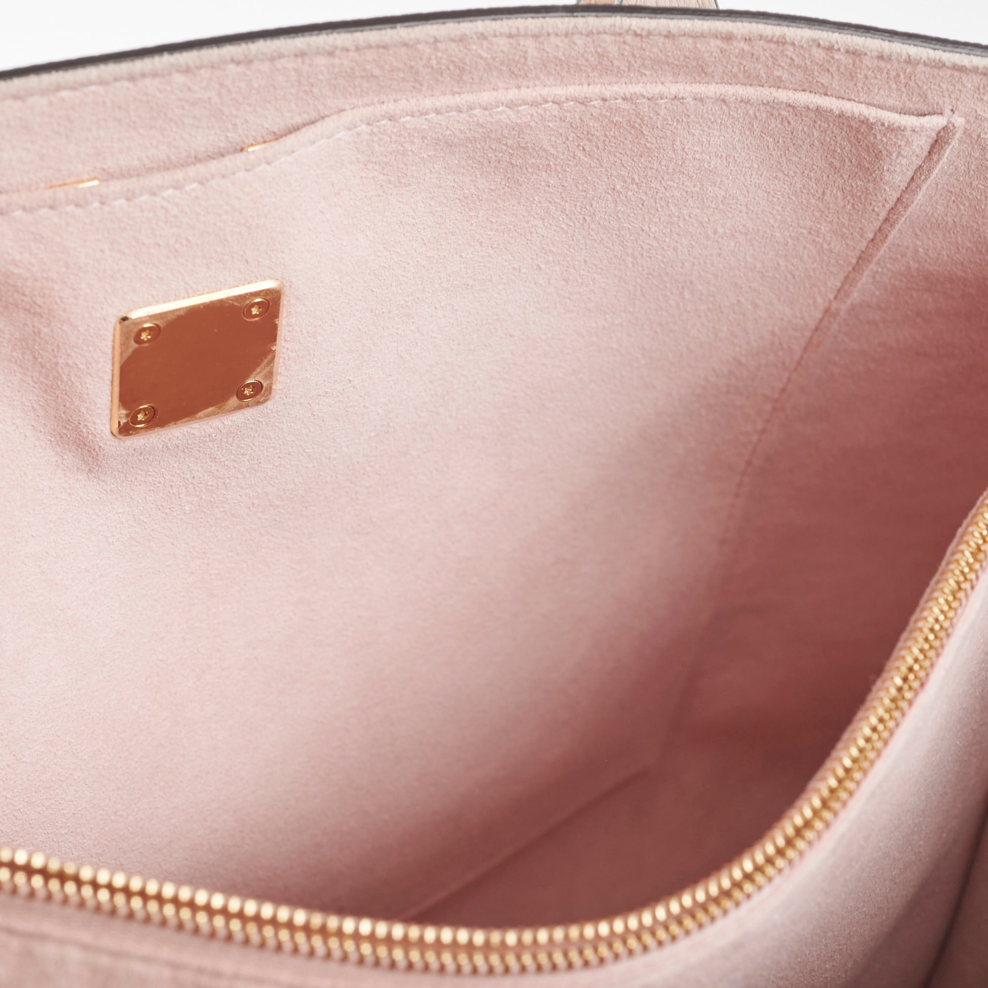 Louis Vuitton Lockme Tote Greige