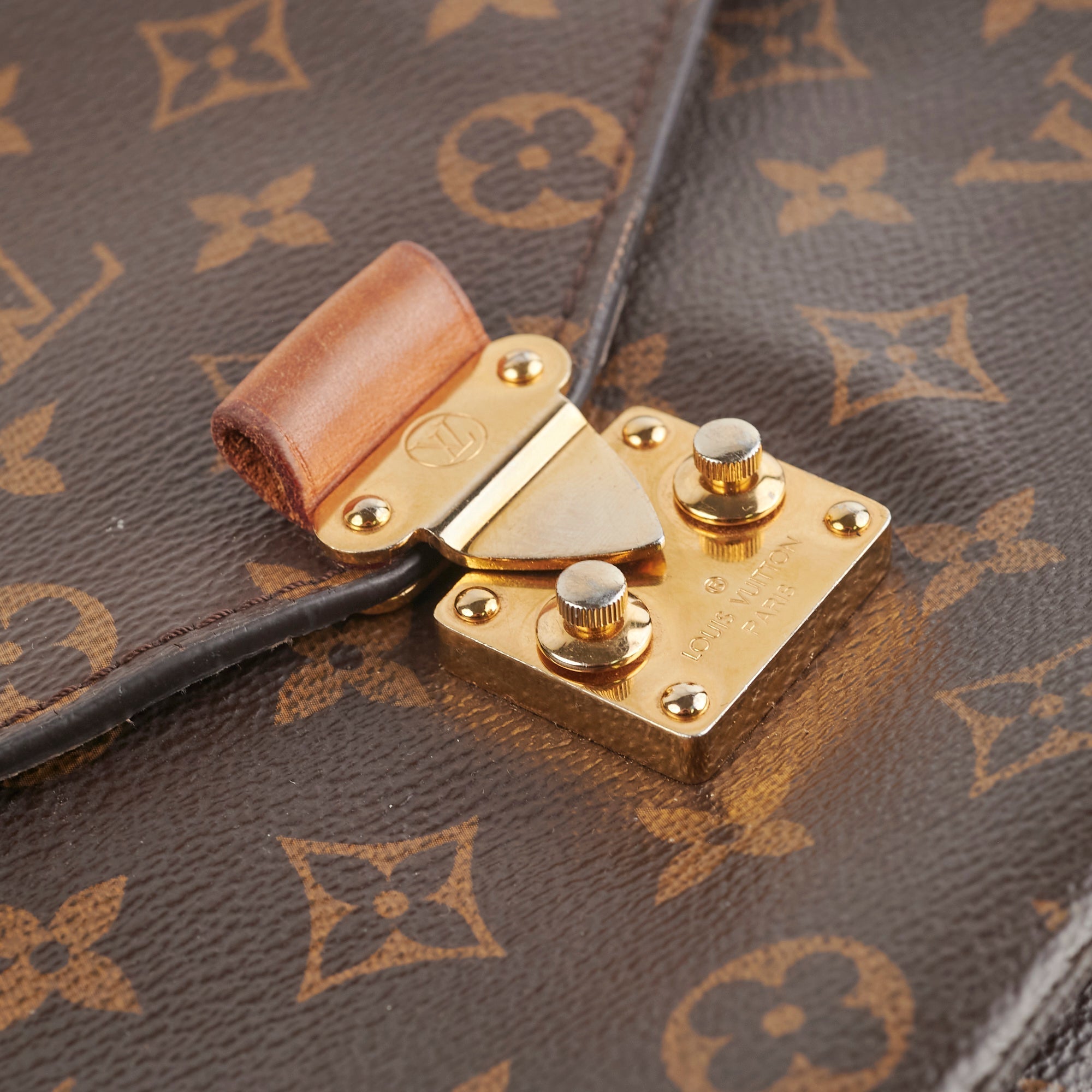 Louis Vuitton Pochette Metis