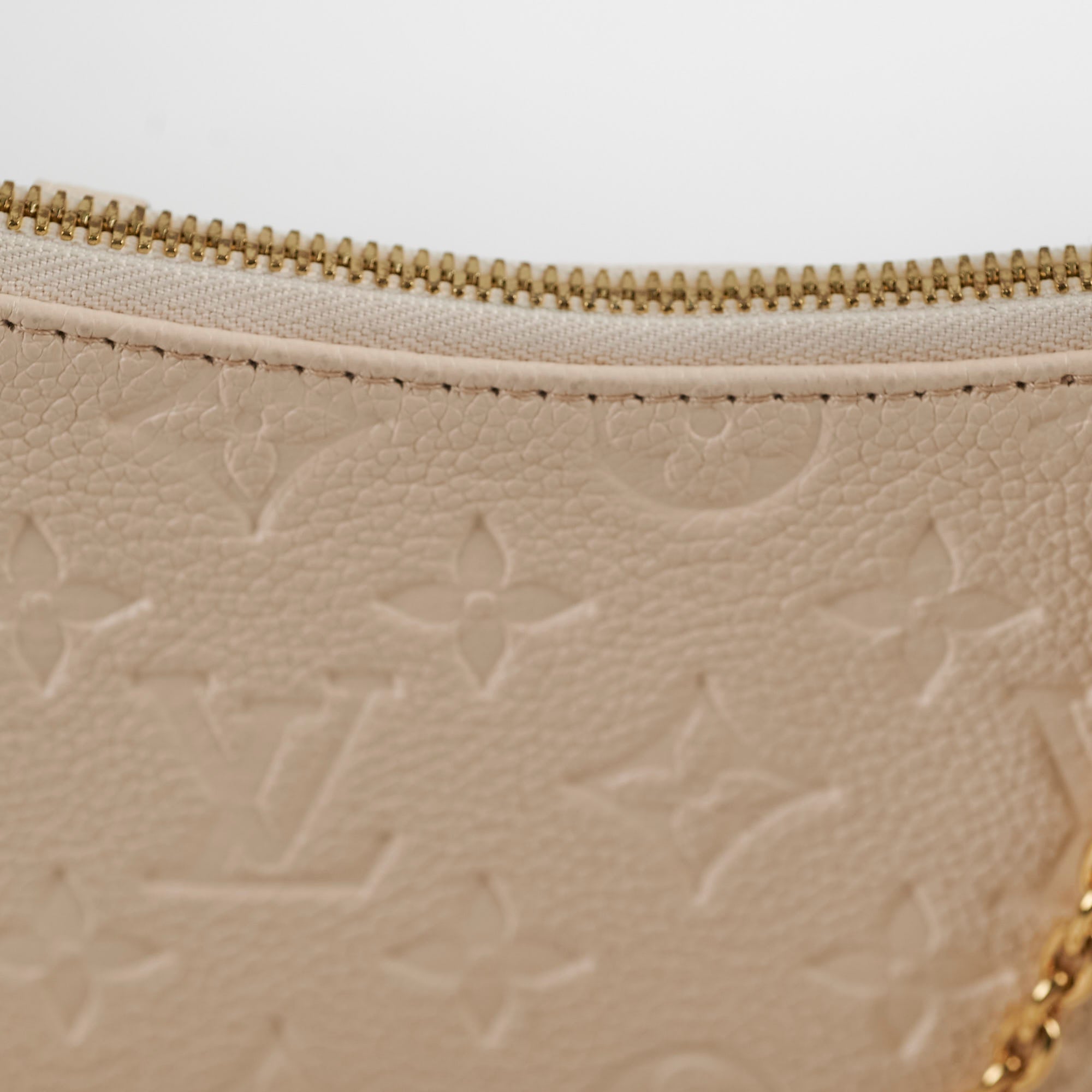 Louis Vuitton Easy Pouch Empreinte Beige