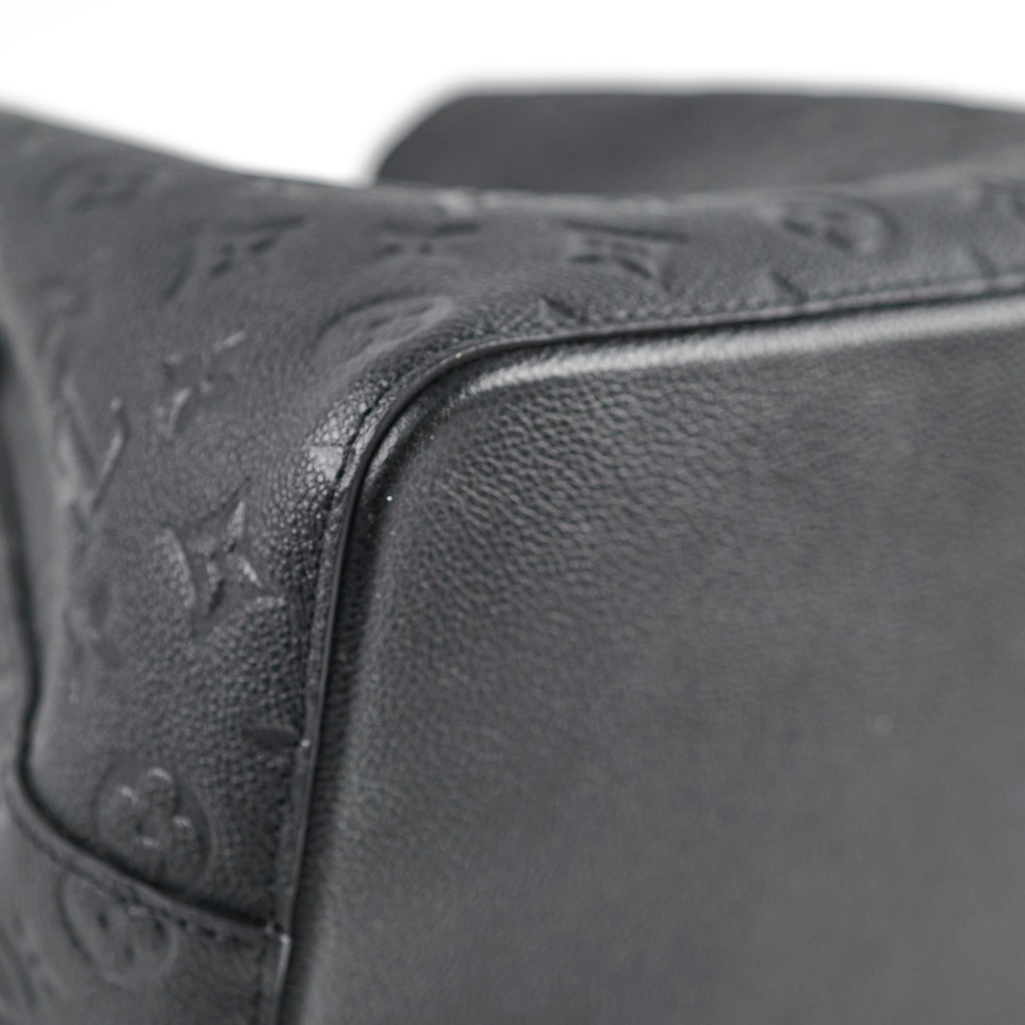 Louis Vuitton Neo Noe Black