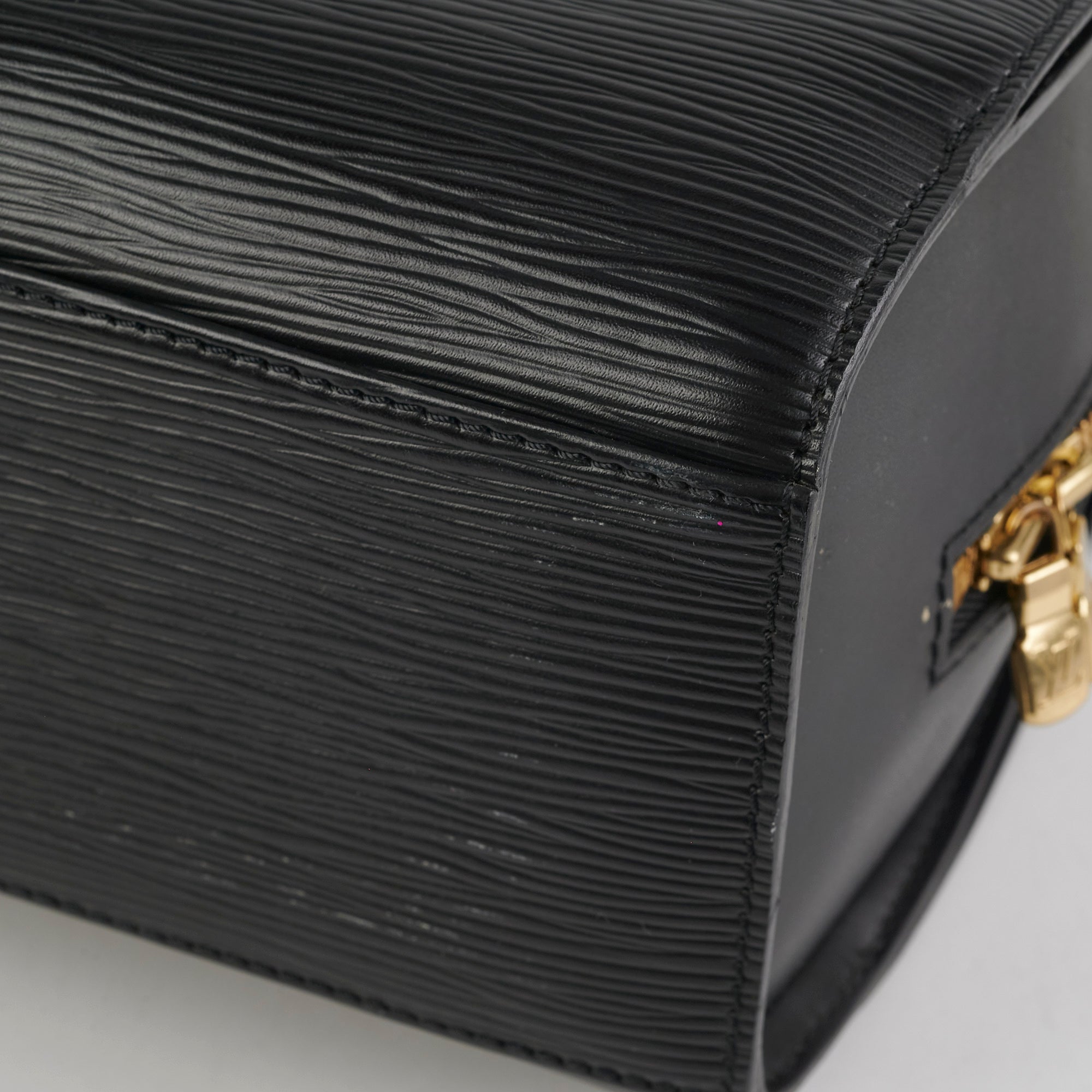 Louis Vuitton Pont Neuf Epi Black Bag
