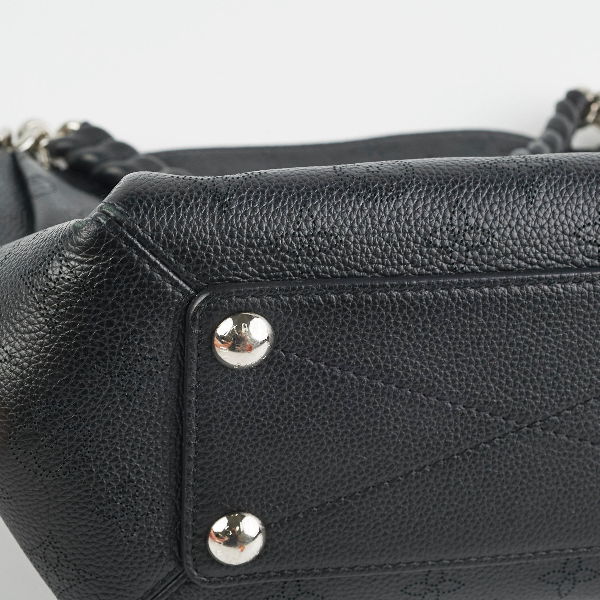 Louis Vuitton Mahina Babylone Chain BB Black