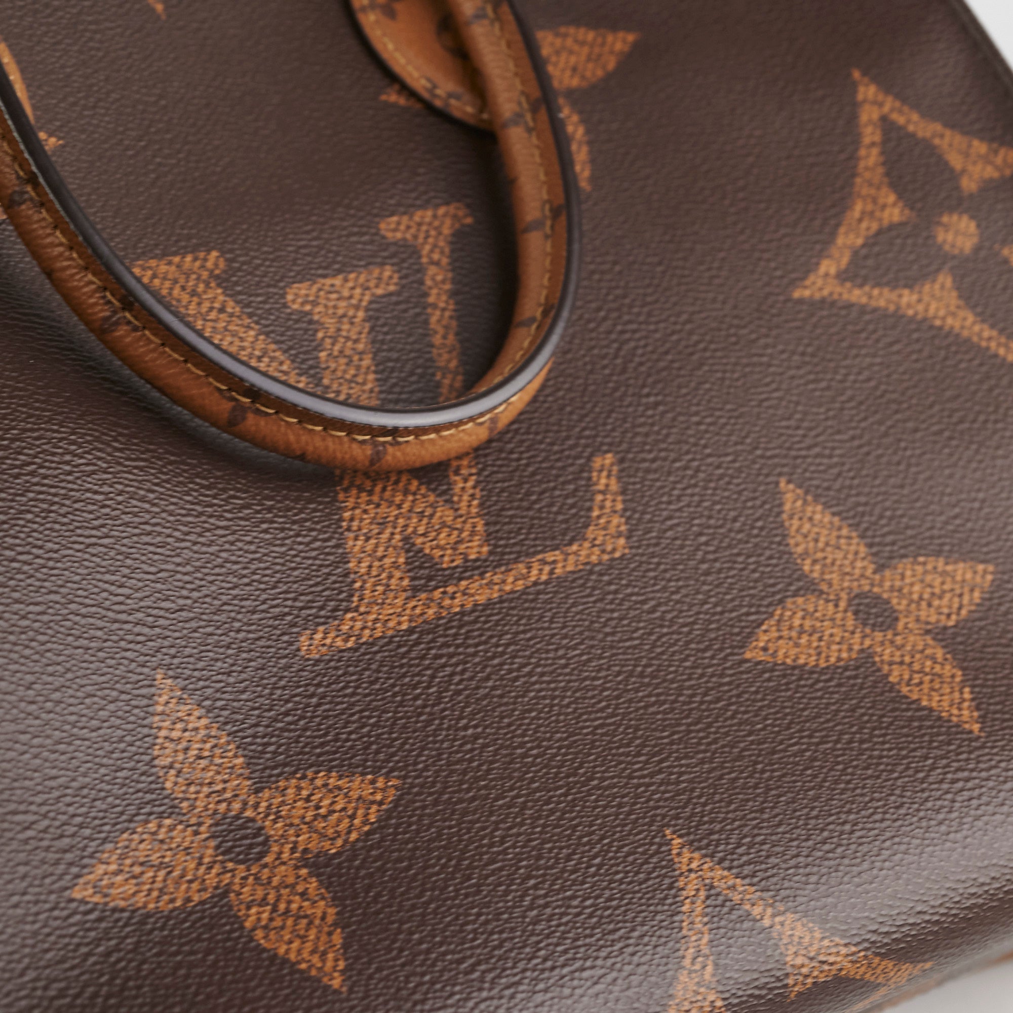 Louis Vuitton On The Go MM Reverse Monogram