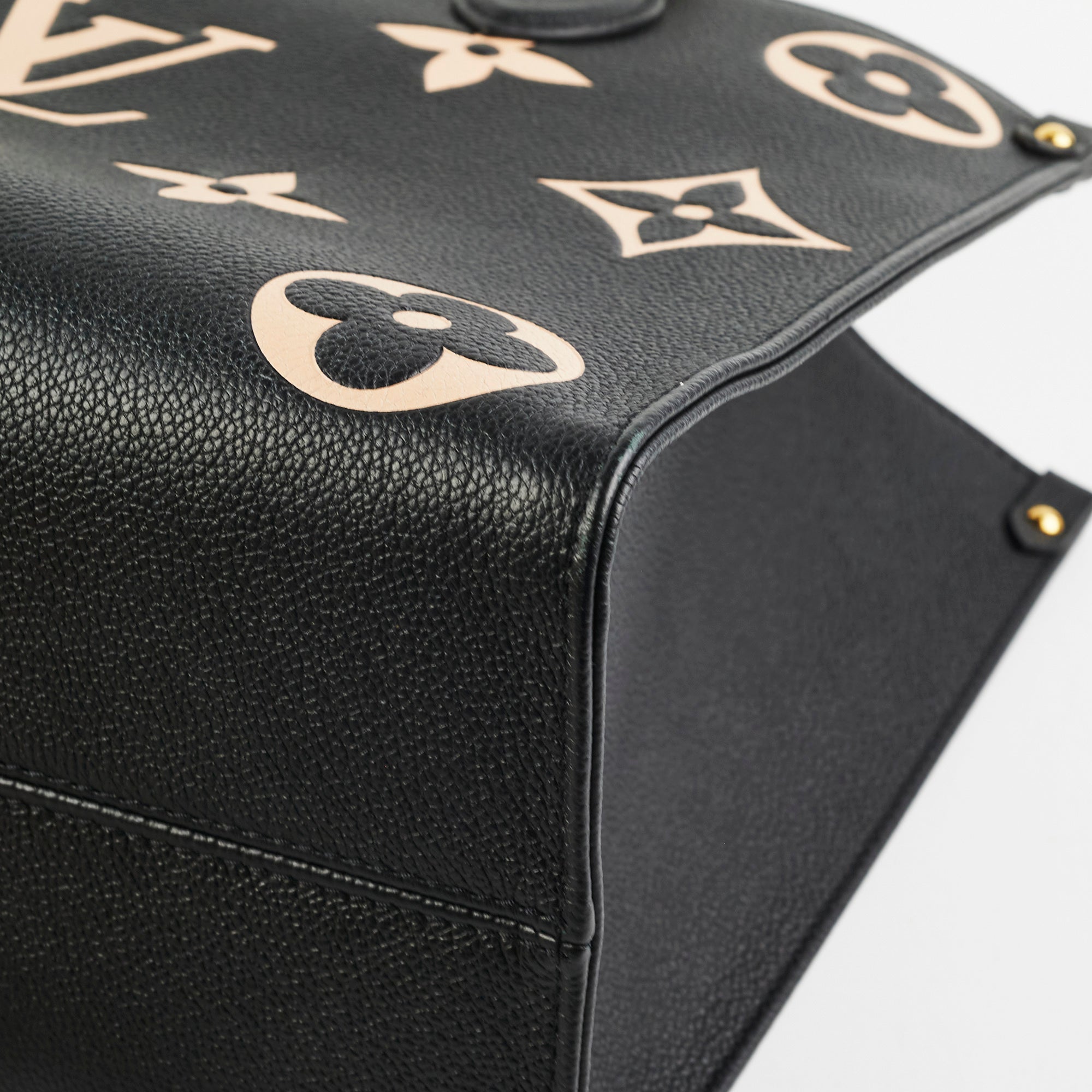 Louis Vuitton On The Go MM Black/Beige
