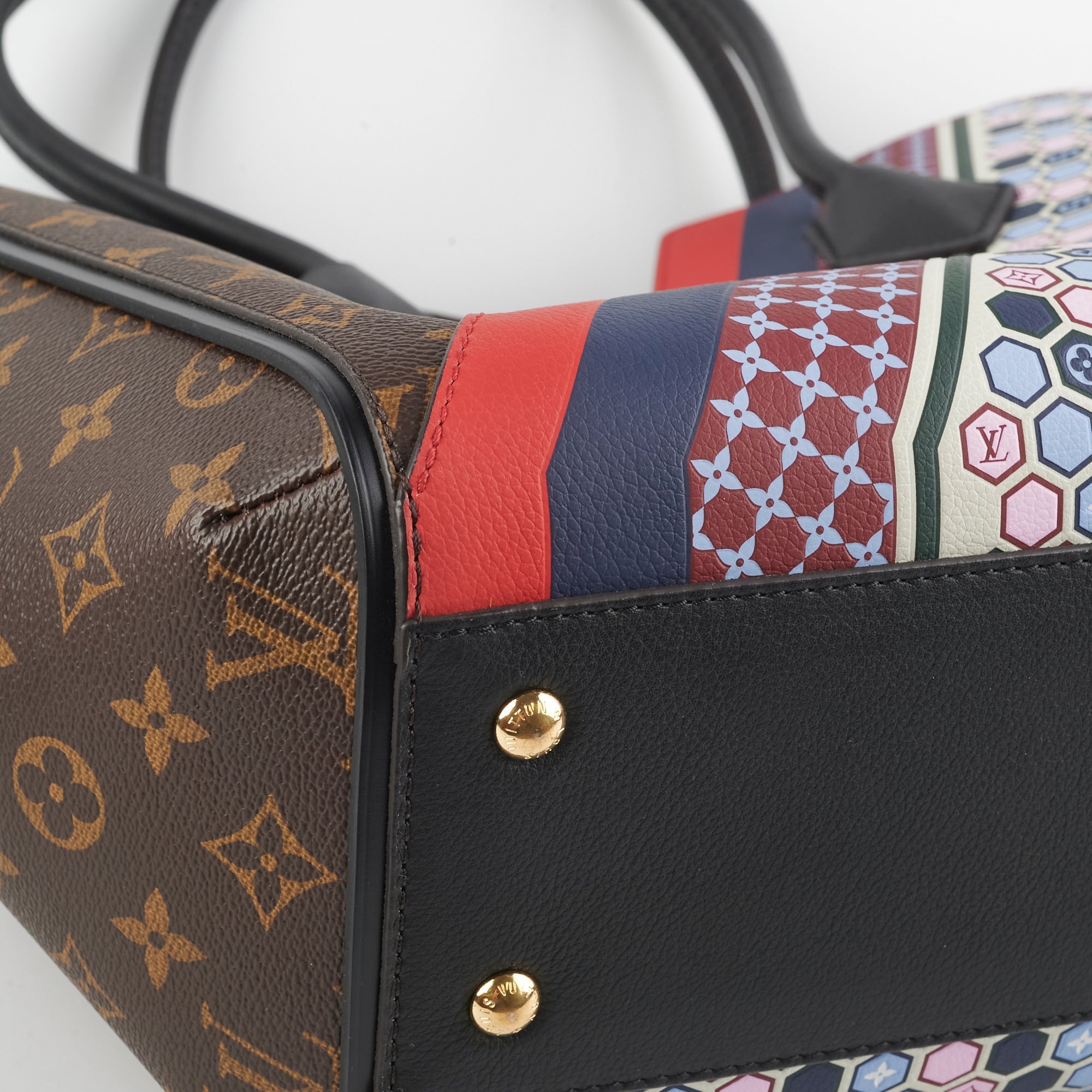 Louis Vuitton Kimono Rouge MM Monogram