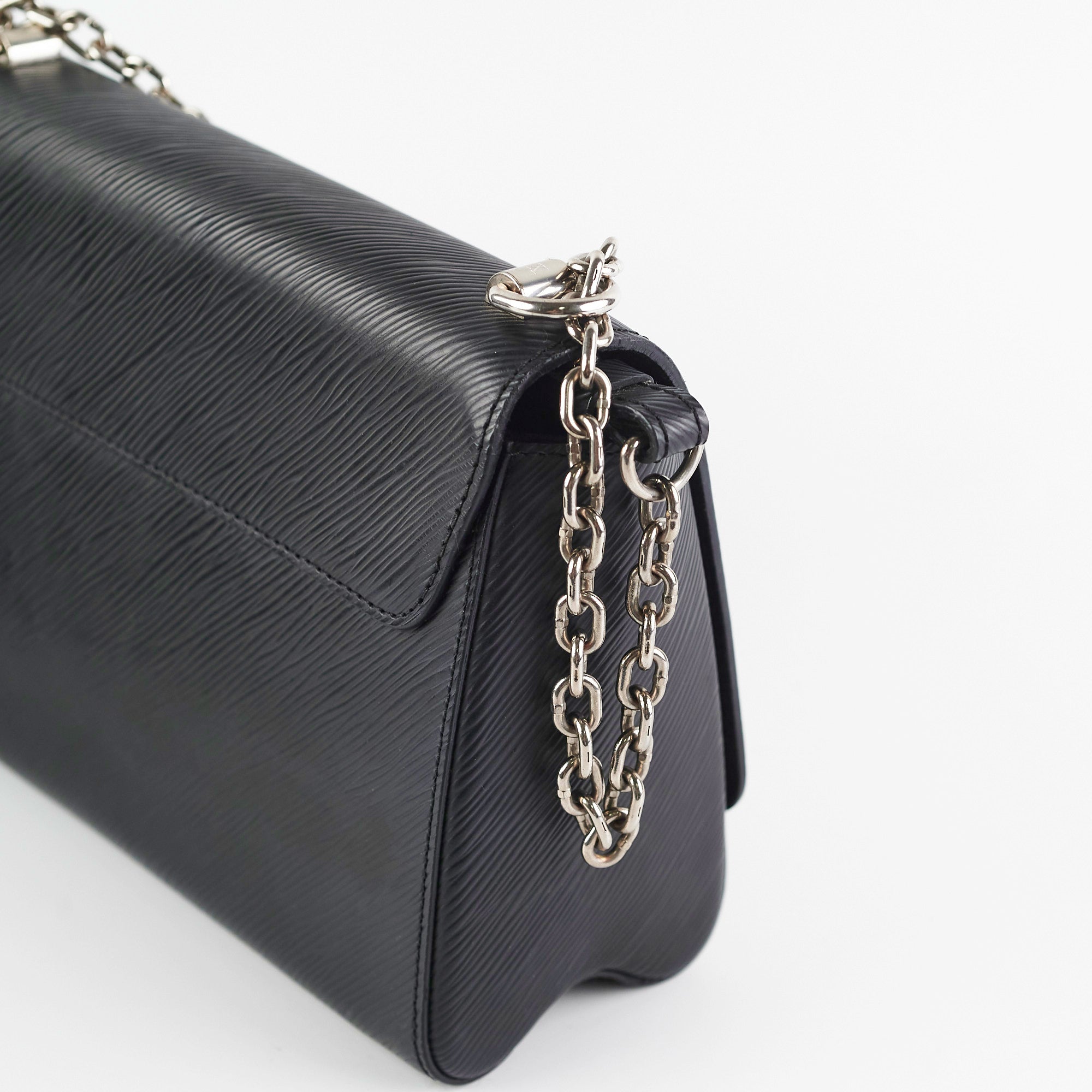 ITEM 31 - Louis Vuitton Twist Epi MM Black