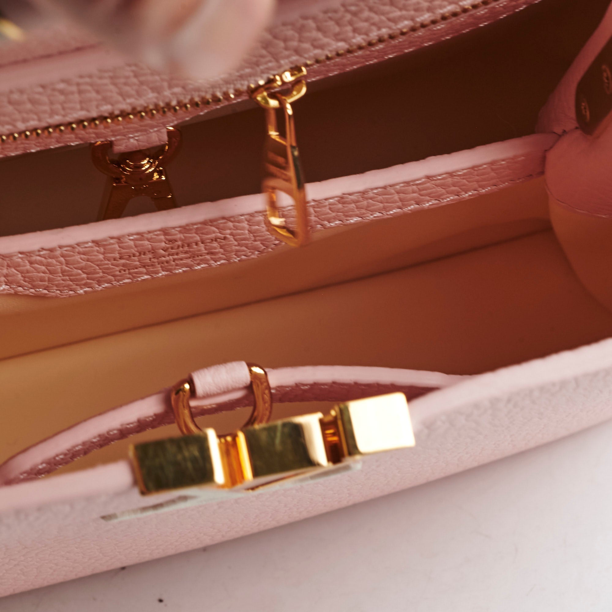 Louis Vuitton Capucines BB Pink