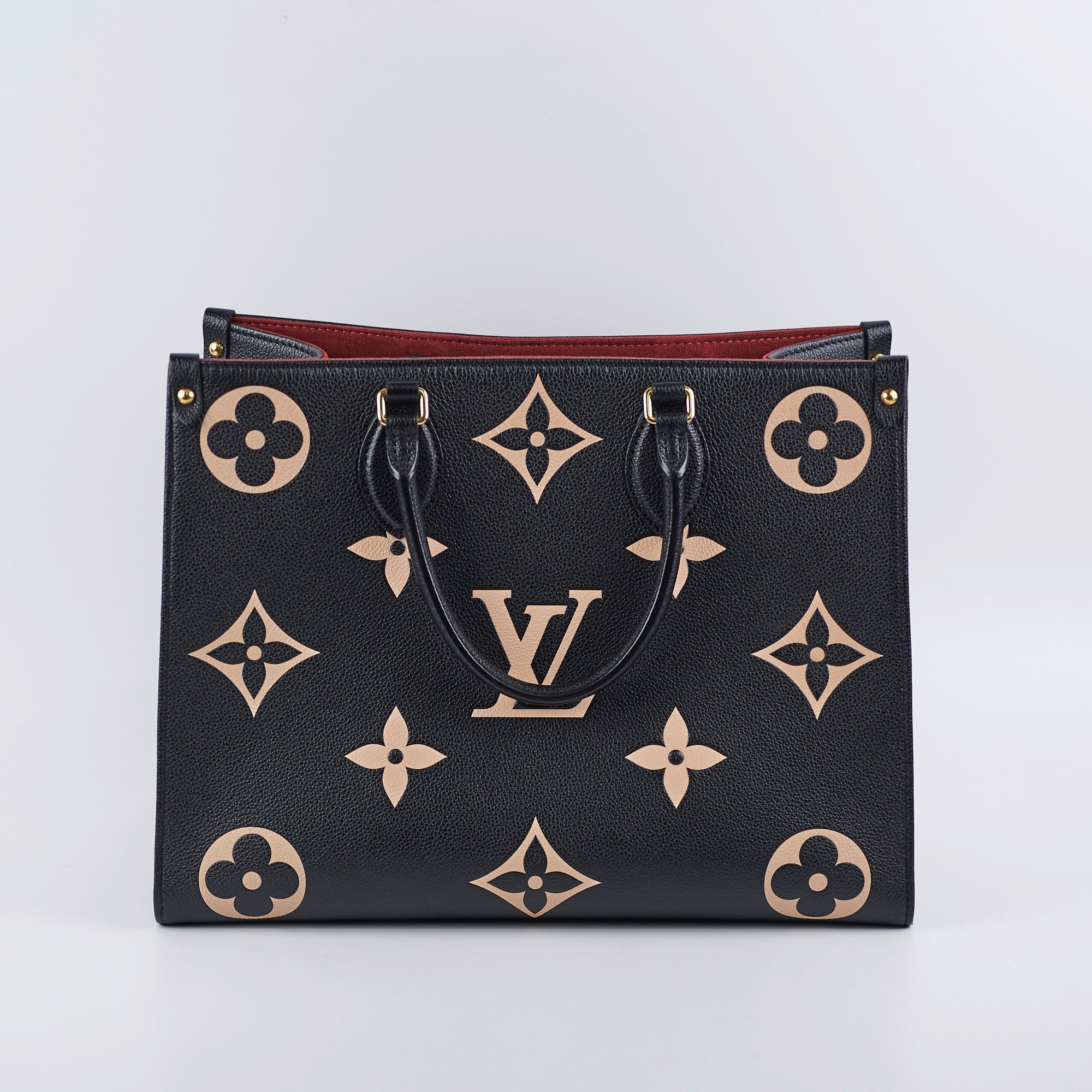 ITEM 18 - Louis Vuitton OnTheGo MM Bicolour