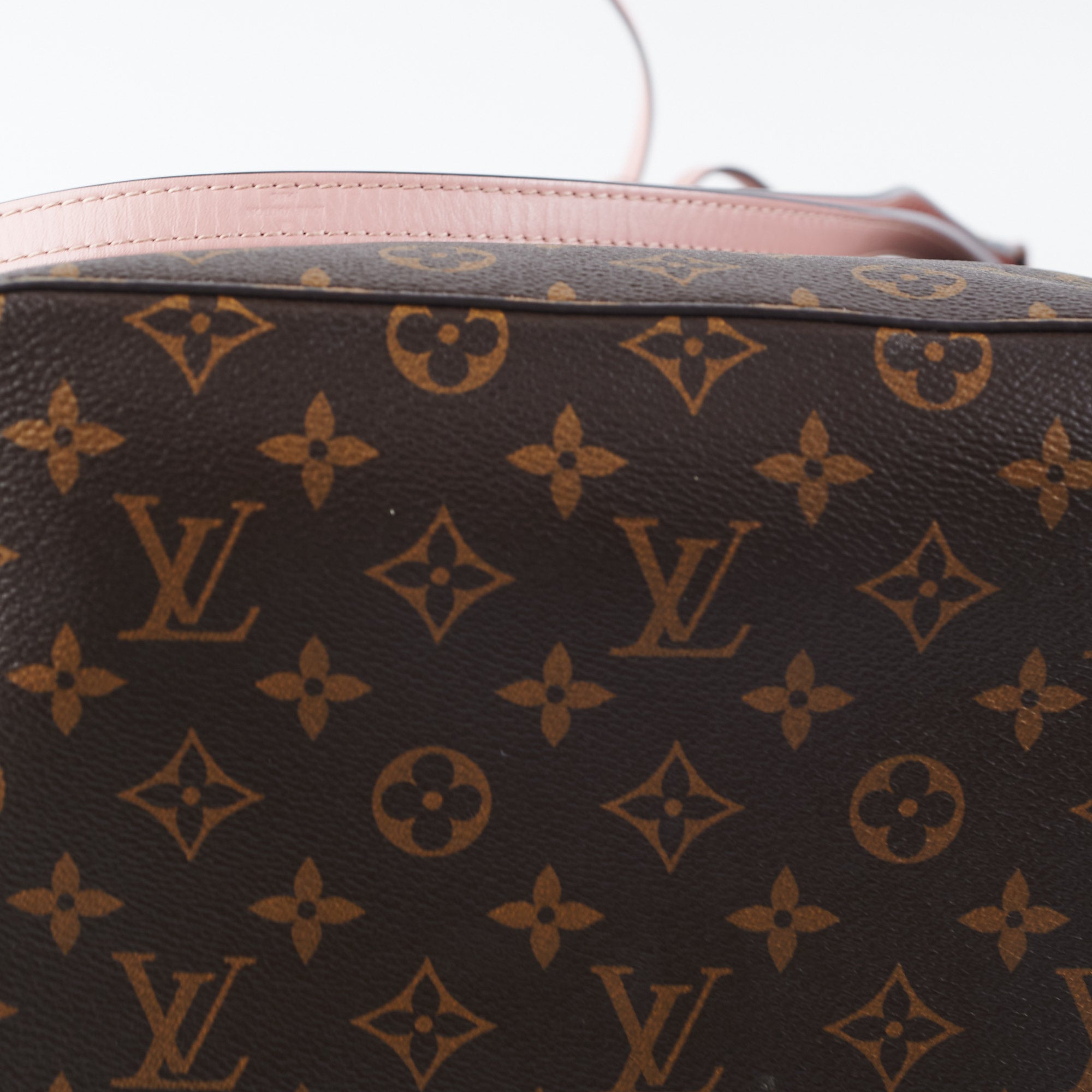 Louis Vuitton Neo Noe Monogram