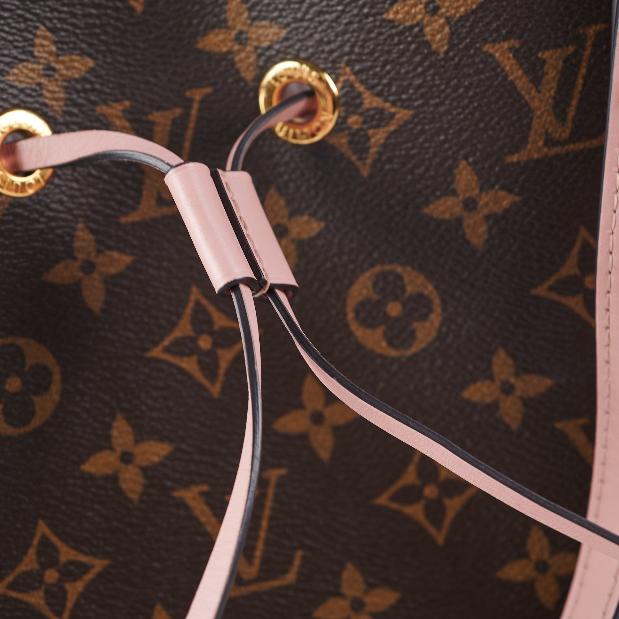 Louis Vuitton Neo Noe Monogram