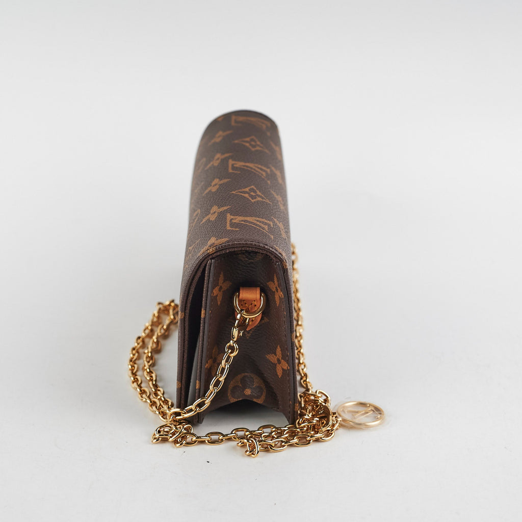 Louis Vuitton Lily Monogram Wallet On Chain - 2023