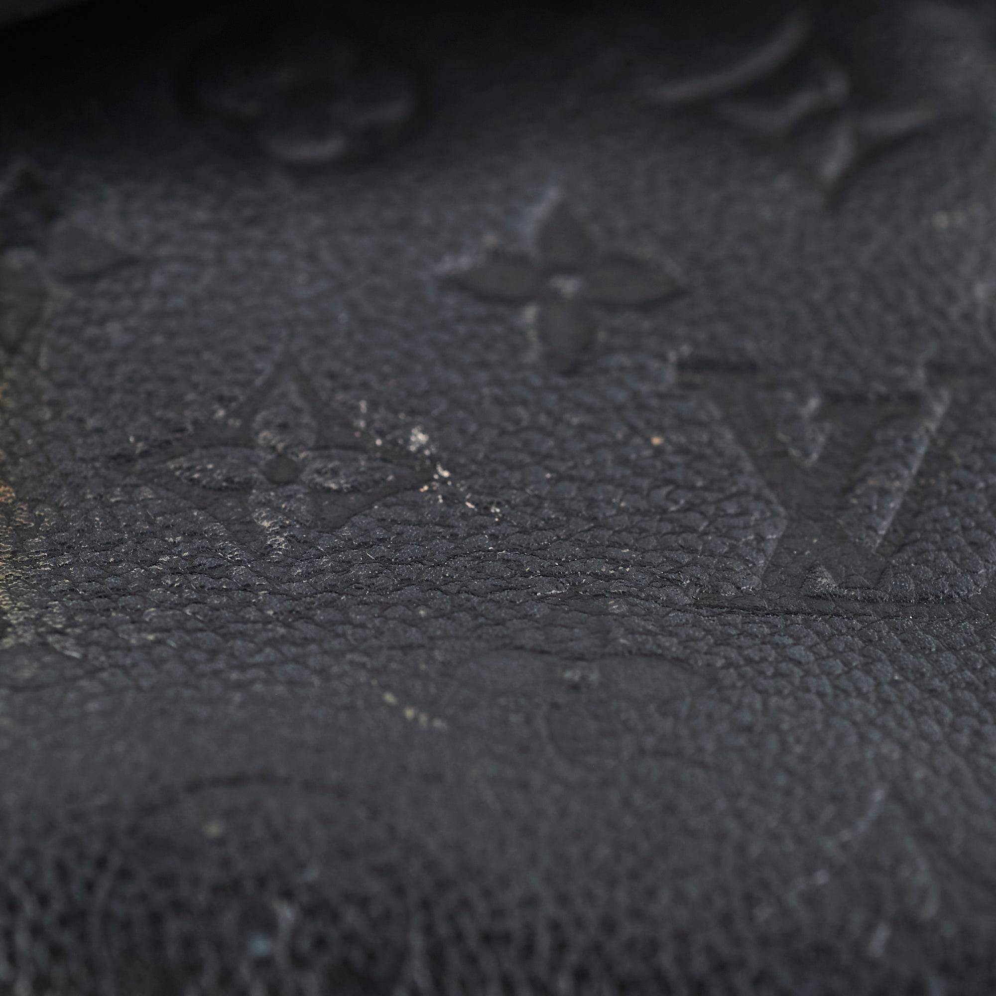 Louis Vuitton Pochette Metis Empreinte Black