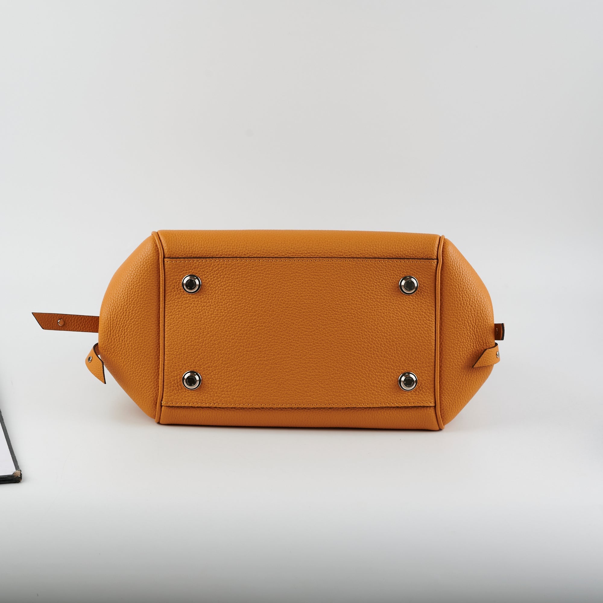 Louis Vuitton Milla Veau Nuage Calfskin PM