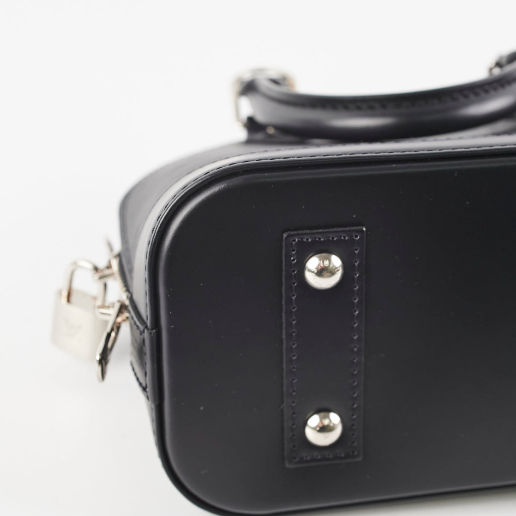 Louis Vuitton Alma BB Epi Black