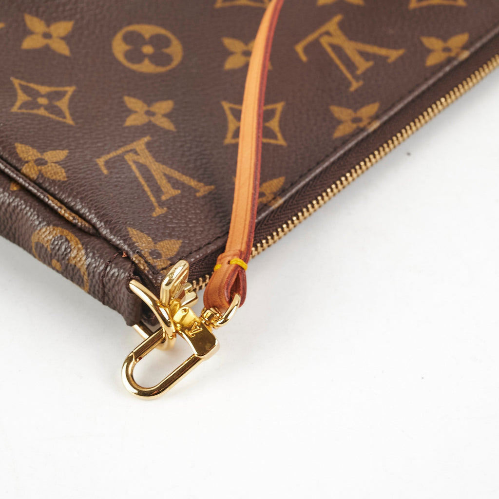 Louis Vuitton Pochette Accessories Monogram