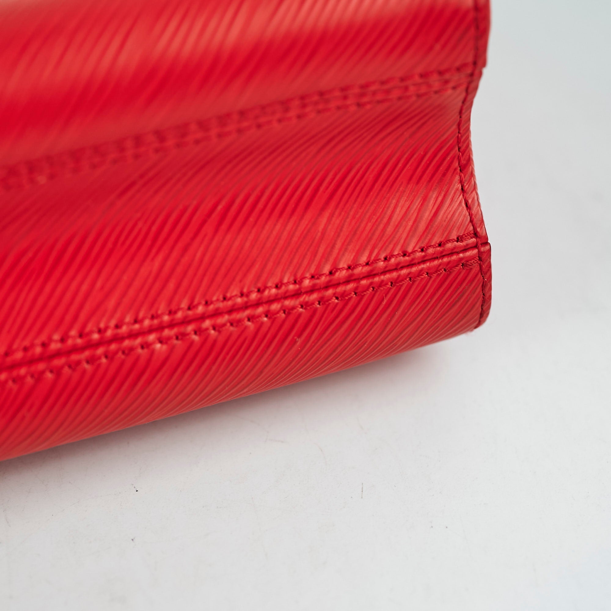 Louis Vuitton Epi Twist MM Red